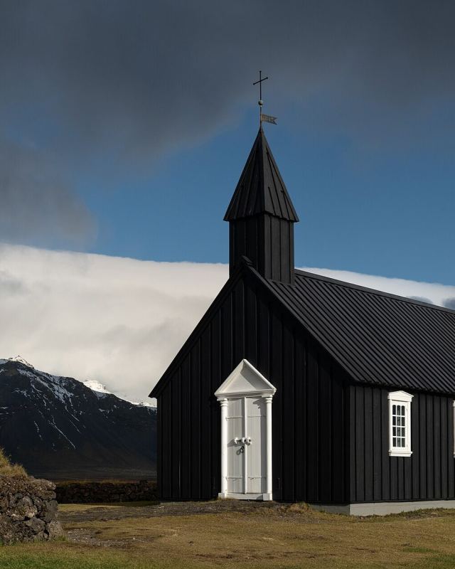 Black Church and Mountains 2021-10-04